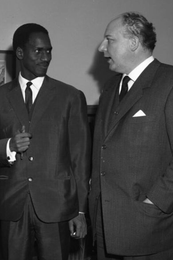 Reception for the Minister of Economy Ismael Touré from Guinea with Federal Minister Walter Scheel in 1964.