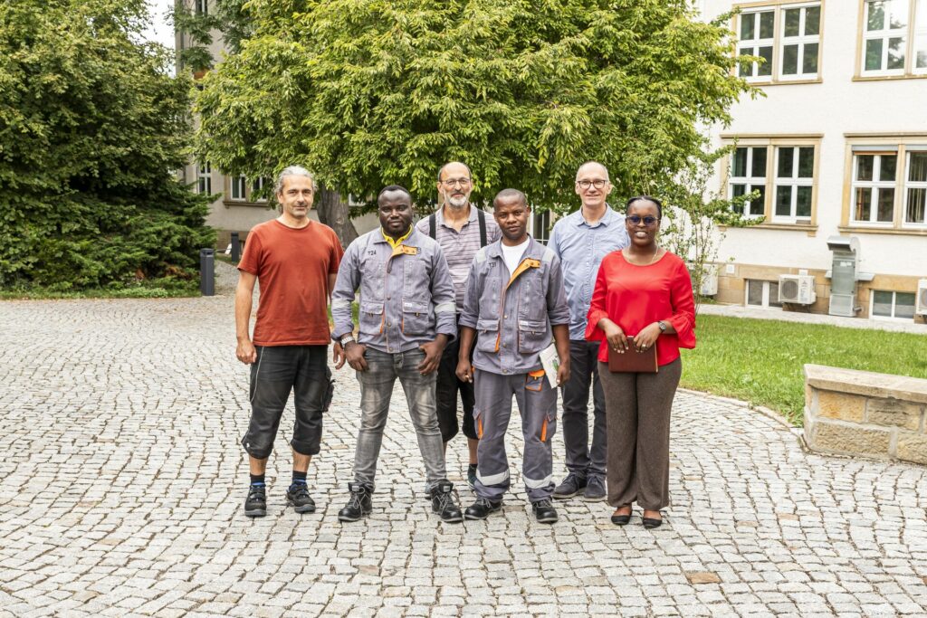 Eine Gruppe von Menschen.