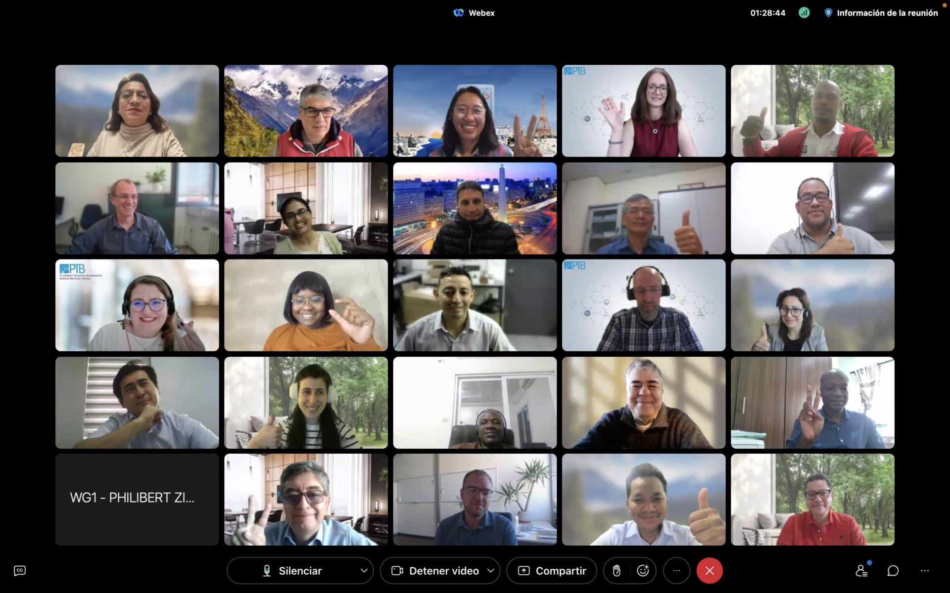 Screenshot of some of the attendees at an online workshop